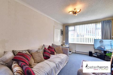 3 bedroom semi-detached house for sale, Avonmouth Road, Farringdon, Sunderland