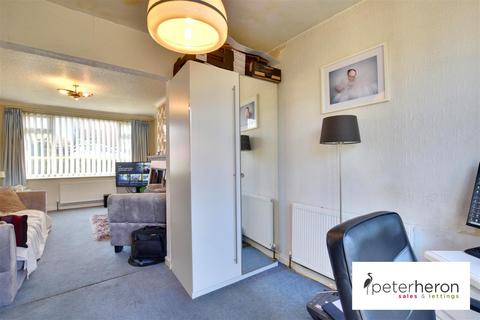 3 bedroom semi-detached house for sale, Avonmouth Road, Farringdon, Sunderland