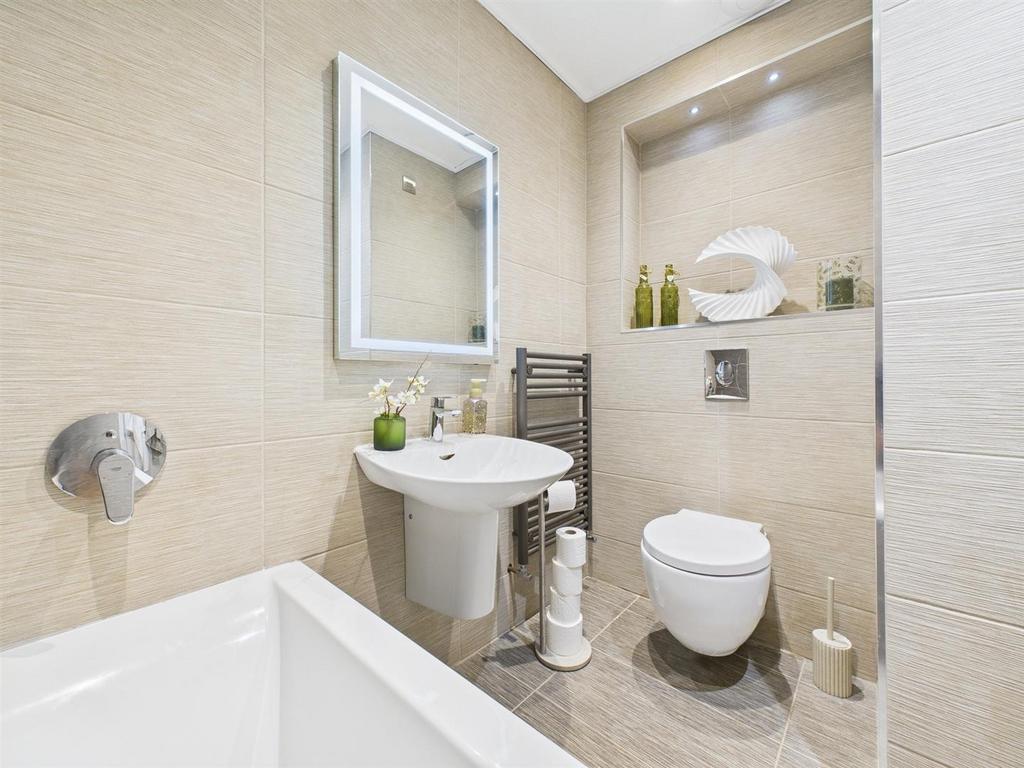 Bath 4.jpg