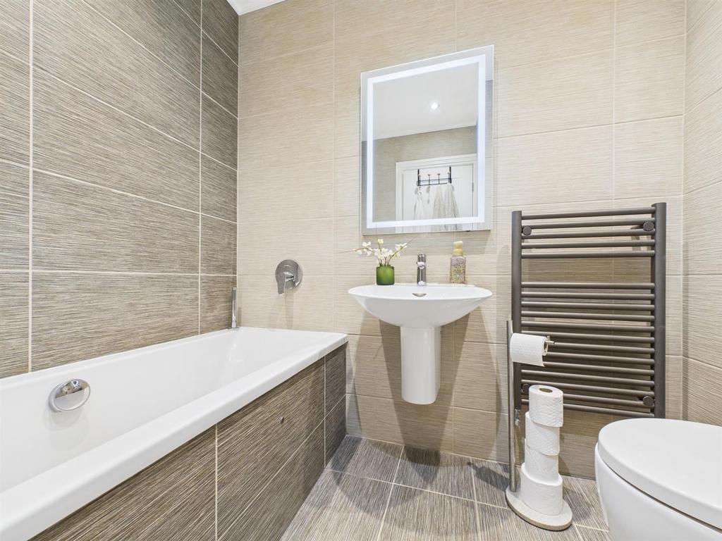 Bath 1.jpg