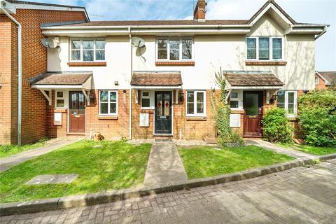 4 Whitlet Close, Farnham, GU9 7XR