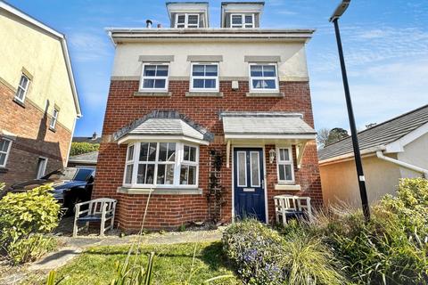 5 bedroom detached house for sale, Weavers Court, Preston