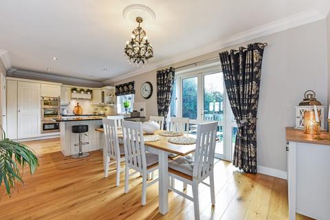 4 bedroom detached house for sale, Bassett, Southampton