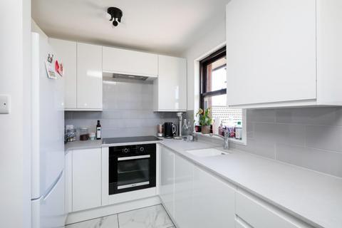 Studio for sale, Mayfield Road, London