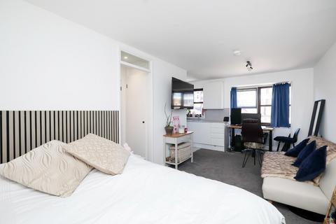 Studio for sale, Mayfield Road, London