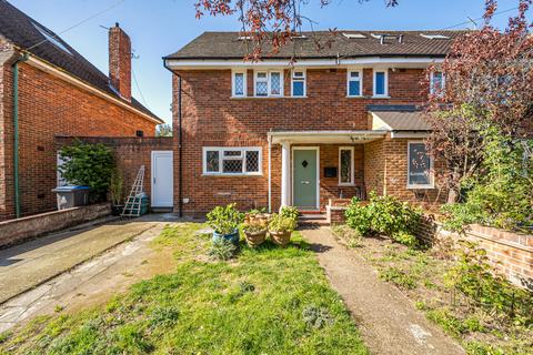 15 Barnfield Gardens, Kingston Upon Thames, KT2 5RH