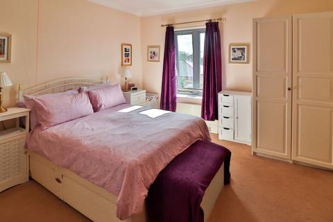 2 bedroom apartment for sale, Dove Close, Capel St. Mary, IP9