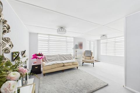 3 bedroom park home for sale, Mereoak Park, Reading, RG7
