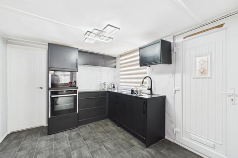 3 bedroom park home for sale, Mereoak Park, Reading, RG7