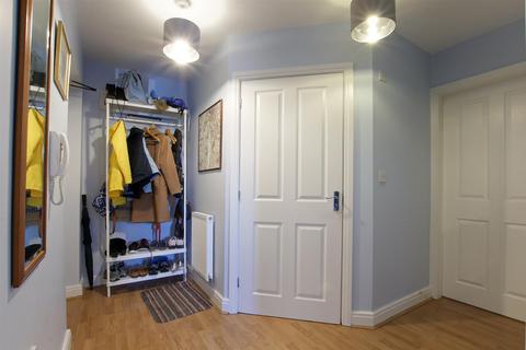 2 bedroom ground floor flat for sale, Gipsymoth Close, Timperley
