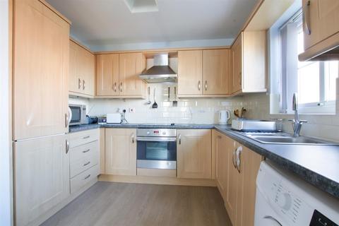 2 bedroom ground floor flat for sale, Gipsymoth Close, Timperley