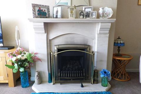 2 bedroom bungalow for sale, Cardiff CF23