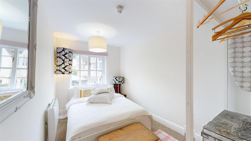 Flat-1-Mallory-Lane-06122024 213205.jpg