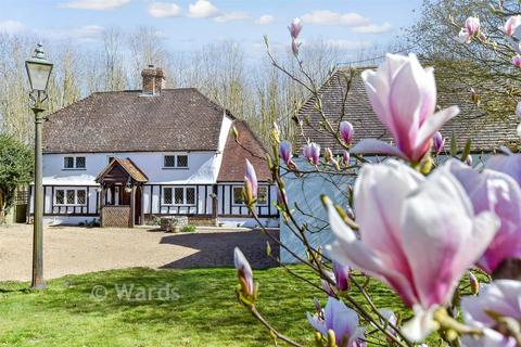 undefined, Laddingford, Maidstone ME18