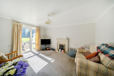 1 bedroom flat for sale, Ella Court, Kirk Ella, Hull, HU10