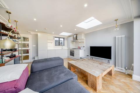 19a Rutland Walk, London, SE6 4LG