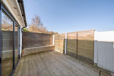 19a Rutland Walk, London, SE6 4LG