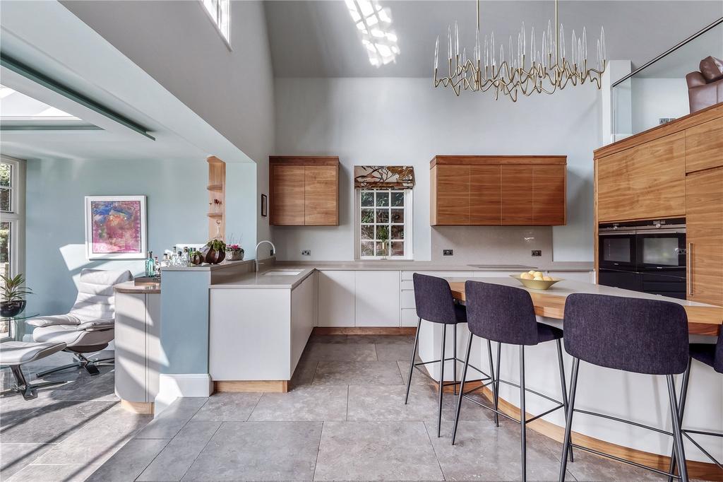 Lounge/Kitchen