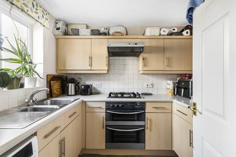 2 bedroom end of terrace house for sale, Vervain Close, Bicester, OX26