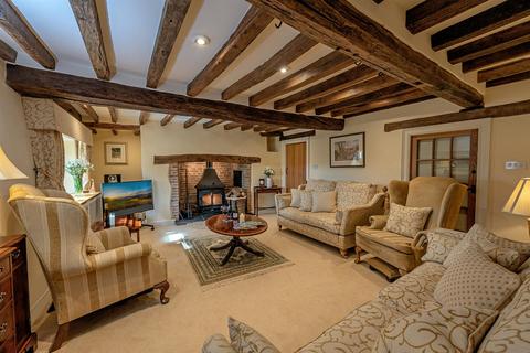 5 bedroom detached house to rent, Blackborough