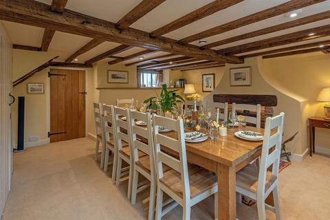 5 bedroom detached house to rent, Blackborough