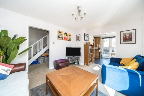 3 bedroom flat for sale, Blue Anchor Yard, London E1