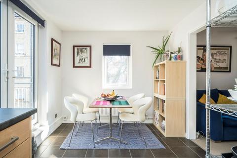 3 bedroom flat for sale, Blue Anchor Yard, London E1