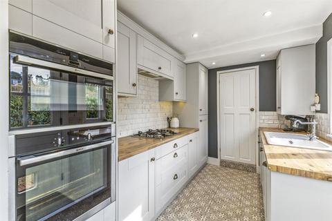 17 Oliver Road, Ascot, SL5 9DN