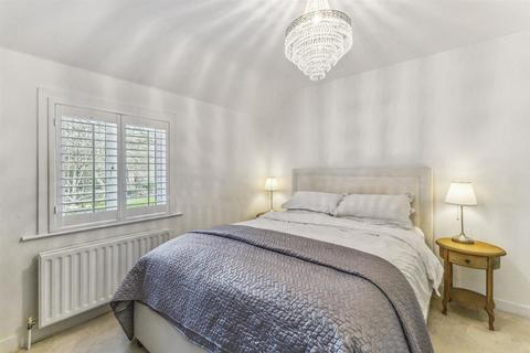 17 Oliver Road, Ascot, SL5 9DN