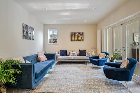 40 Arkwright Road, South Croydon, CR2 0LL
