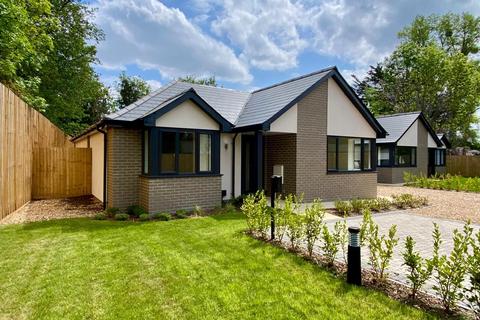 3 bedroom bungalow for sale, Eastfield Lane, Ringwood, BH24