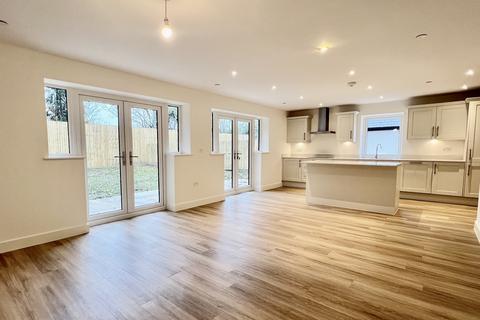 3 bedroom bungalow for sale, Eastfield Lane, Ringwood, BH24
