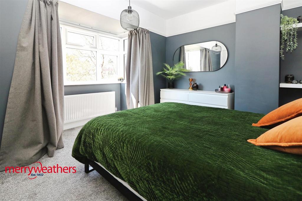 Front bedroom