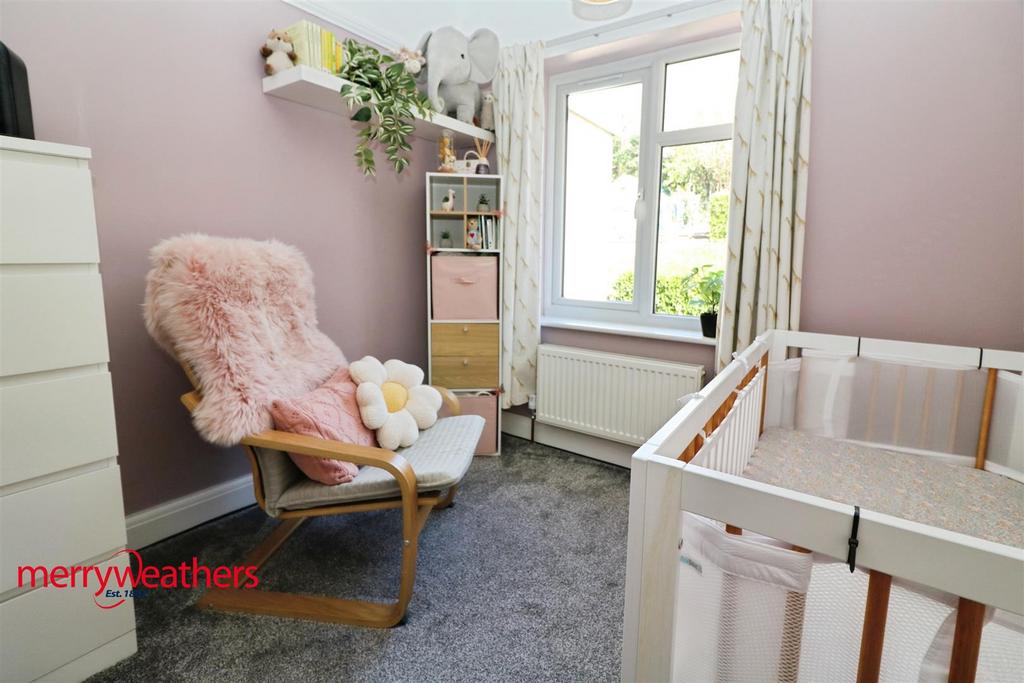 Rear bedroom
