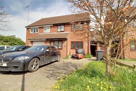 1a Lysons Avenue, Gloucester, GL1 5QE