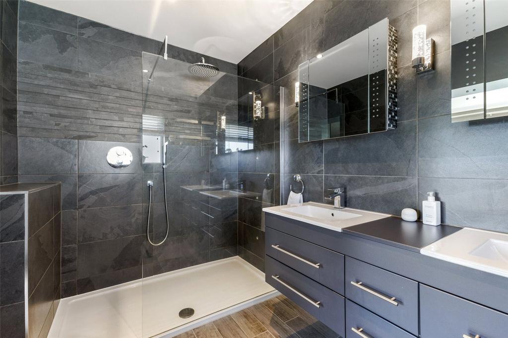 En Suite Bedroom One