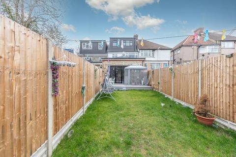 1 Hillside, London, NW9 0NE