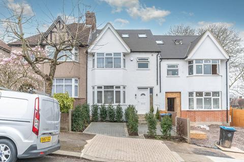 1 Hillside, London, NW9 0NE