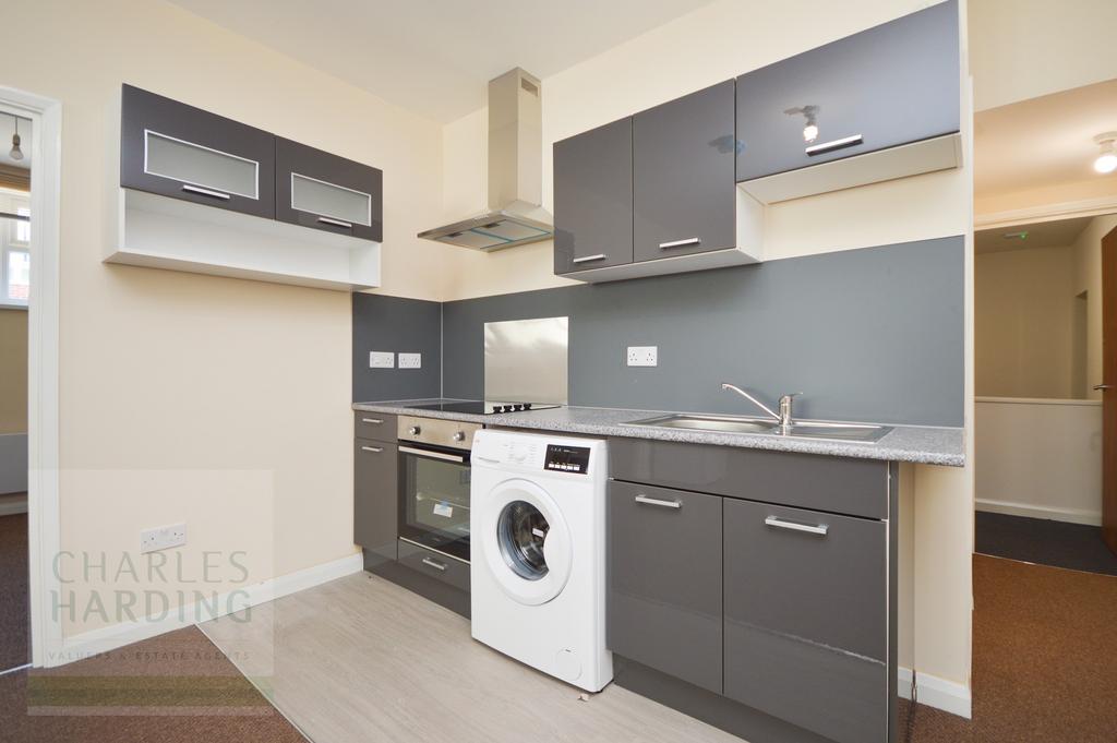 3 kitchen-2.jpg