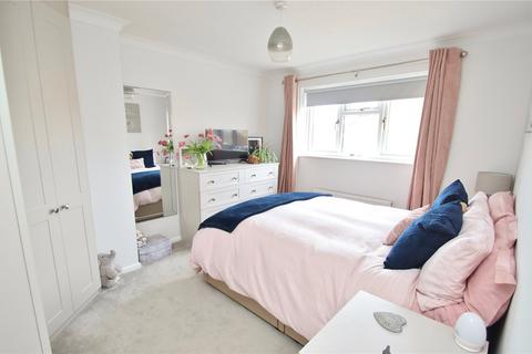 37 Brook Drive, Verwood, BH31 6DH