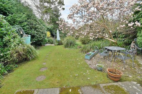 3 bedroom semi-detached house for sale, Ringwood Road, Ferndown, BH22