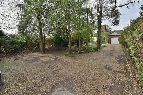 3 bedroom semi-detached house for sale, Ringwood Road, Ferndown, BH22