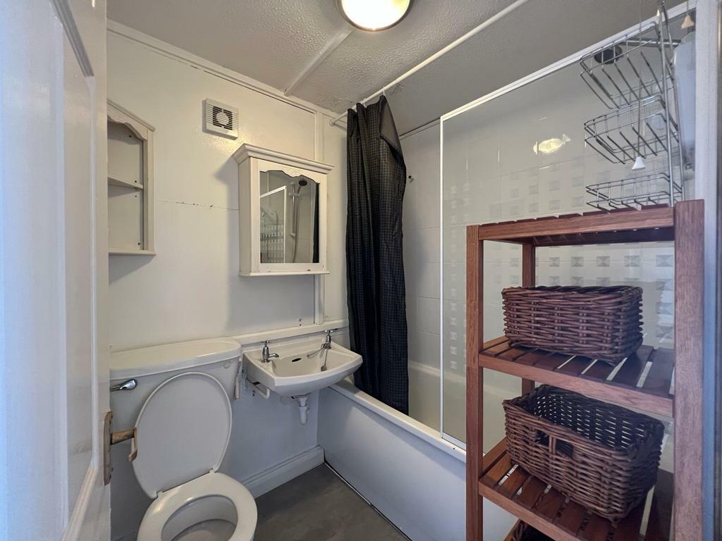 Bewick Court, Princess Square, Newcastle upon Tyne NE1 - More