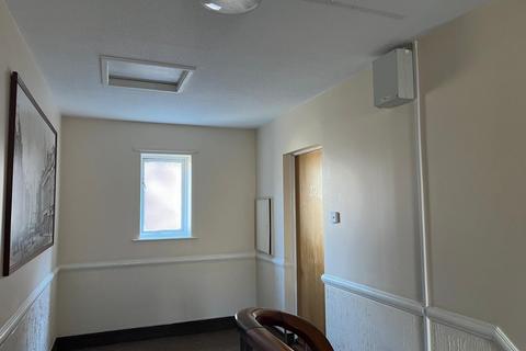 3 bedroom flat to rent, Charlotte Mews , Newcastle upon Tyne NE1