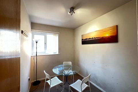 3 bedroom flat to rent, Charlotte Mews , Newcastle upon Tyne NE1