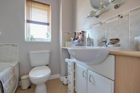 17 Halecroft Park, Kingswood, Hull, HU7 3GQ