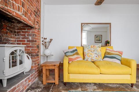 2 bedroom terraced house for sale, St. Johns Street, Devizes