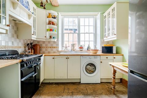 2 bedroom terraced house for sale, St. Johns Street, Devizes