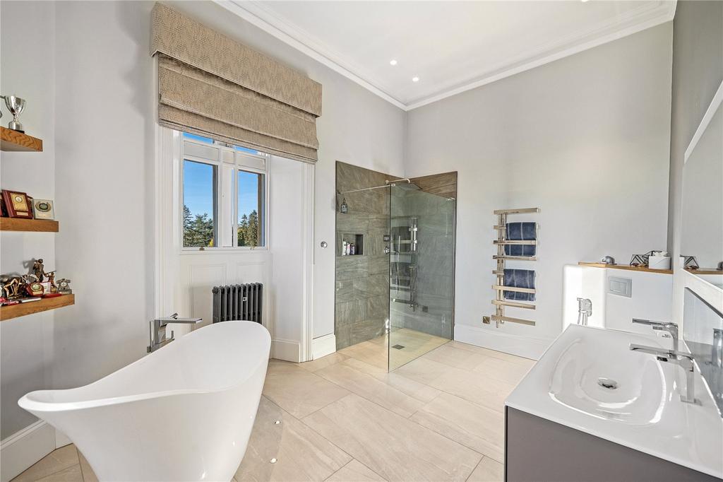 En Suite Bathroom
