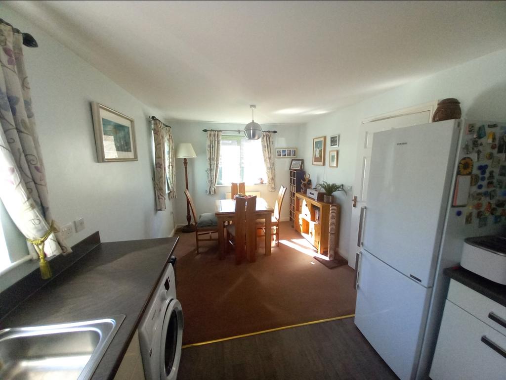 Dining kitchen